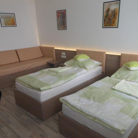 Hotel Garni Neudorfl Екстериор снимка