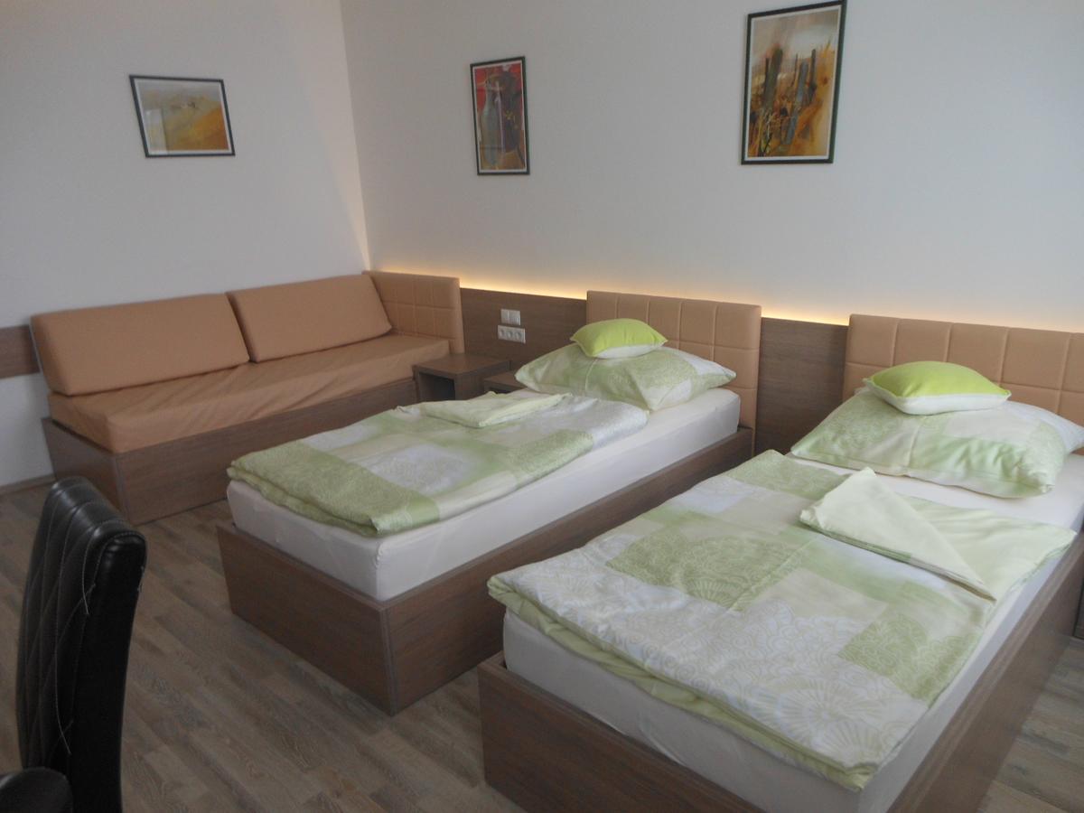 Hotel Garni Neudorfl Екстериор снимка